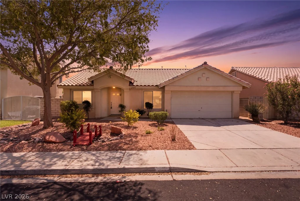 1725 Walingwood, North Las Vegas, NV 89031