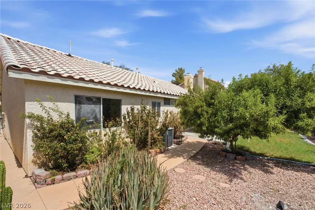 1725 Walingwood, North Las Vegas, NV 89031
