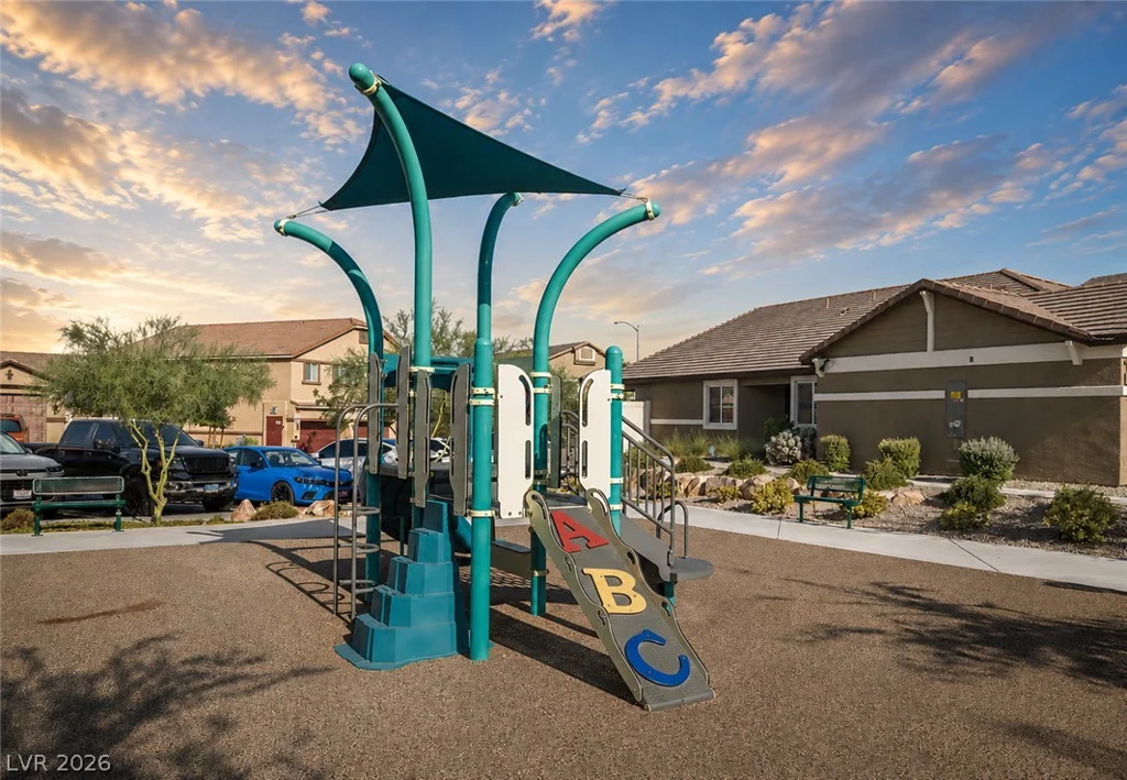 7915 Aurora Sky, North Las Vegas, NV 89084