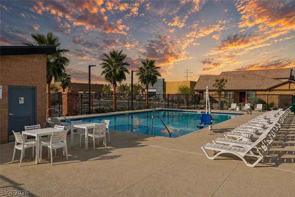 7915 Aurora Sky, North Las Vegas, NV 89084