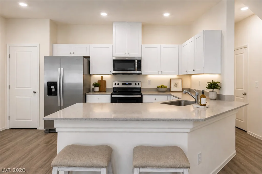 7915 Aurora Sky, North Las Vegas, NV 89084