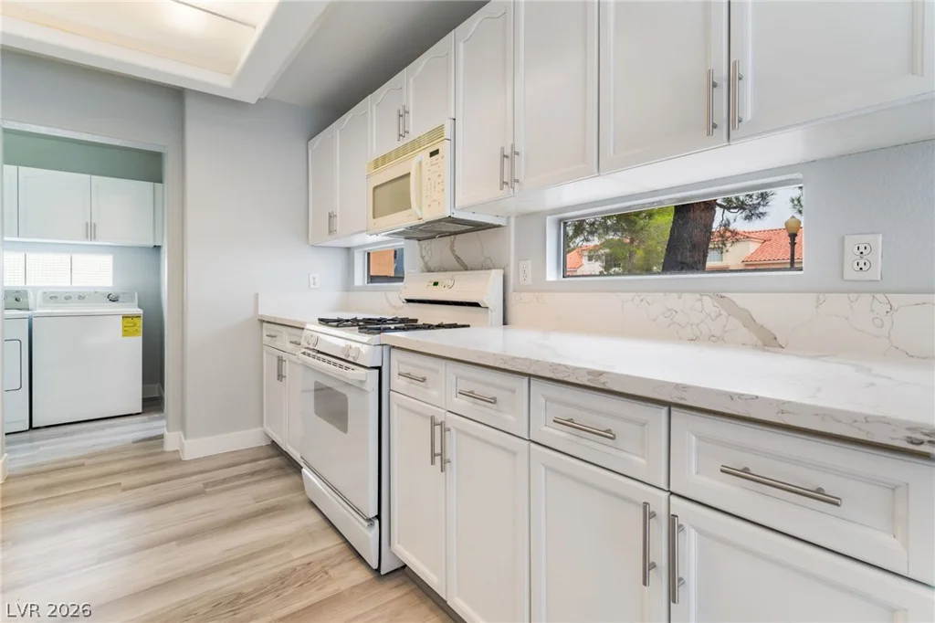 8813 Hampton Green, Las Vegas, NV 89129