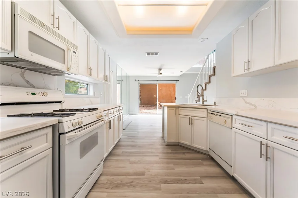 8813 Hampton Green, Las Vegas, NV 89129