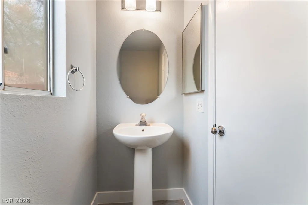 8813 Hampton Green, Las Vegas, NV 89129
