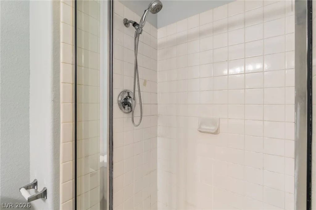 8813 Hampton Green, Las Vegas, NV 89129