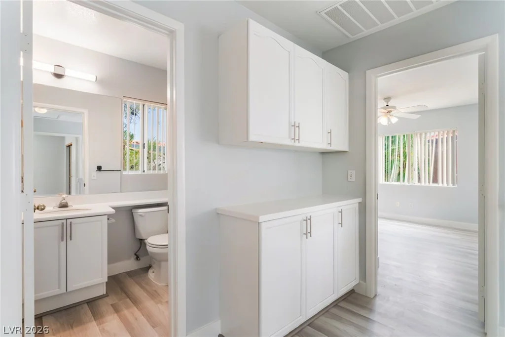 8813 Hampton Green, Las Vegas, NV 89129