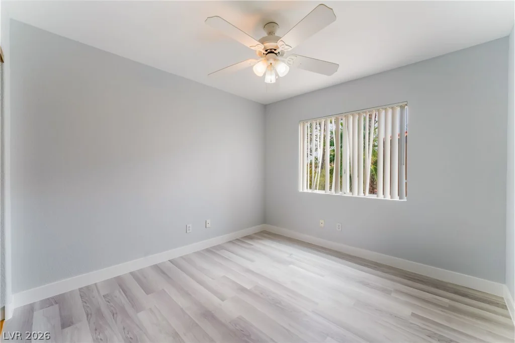8813 Hampton Green, Las Vegas, NV 89129