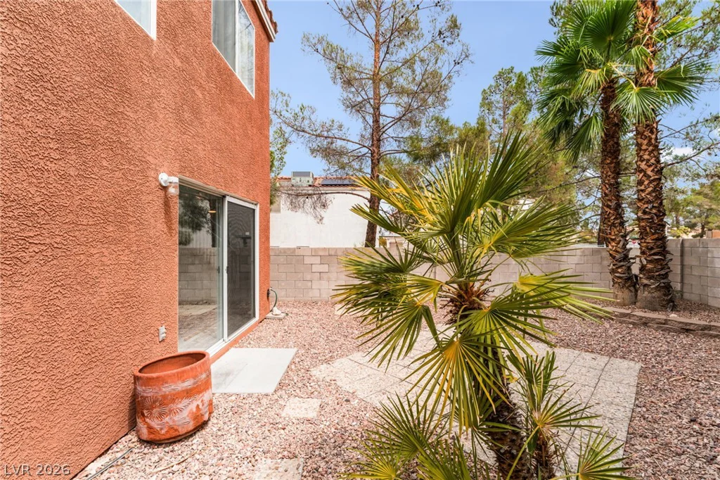 8813 Hampton Green, Las Vegas, NV 89129