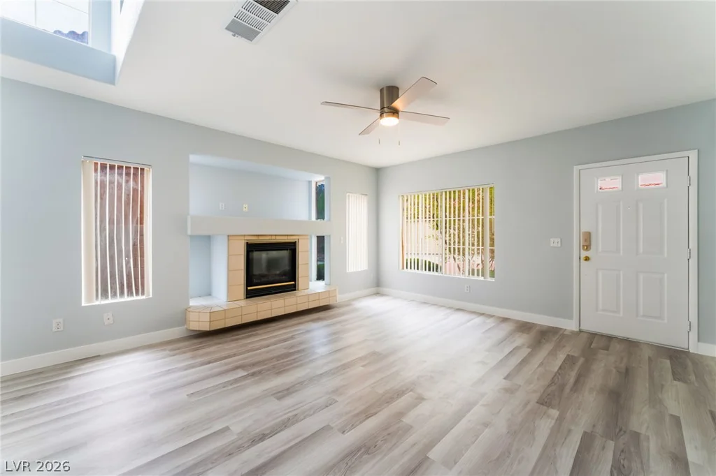 8813 Hampton Green, Las Vegas, NV 89129
