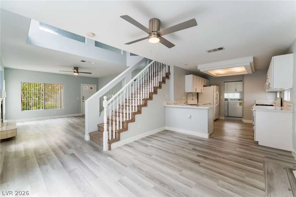 8813 Hampton Green, Las Vegas, NV 89129
