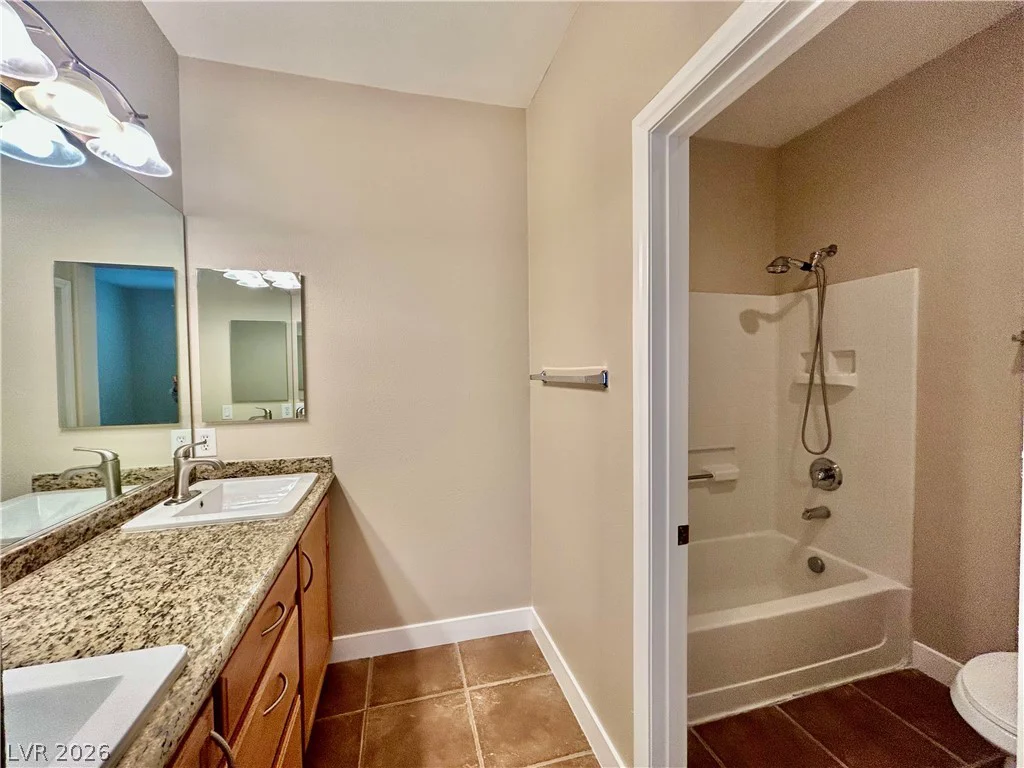 7683 Hampton Park, Las Vegas, NV 89113