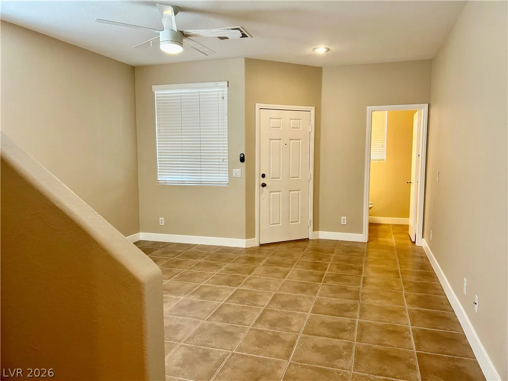 7683 Hampton Park, Las Vegas, NV 89113