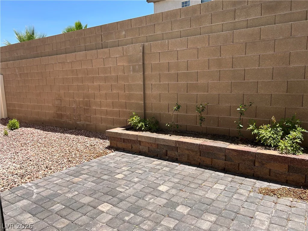 7683 Hampton Park, Las Vegas, NV 89113