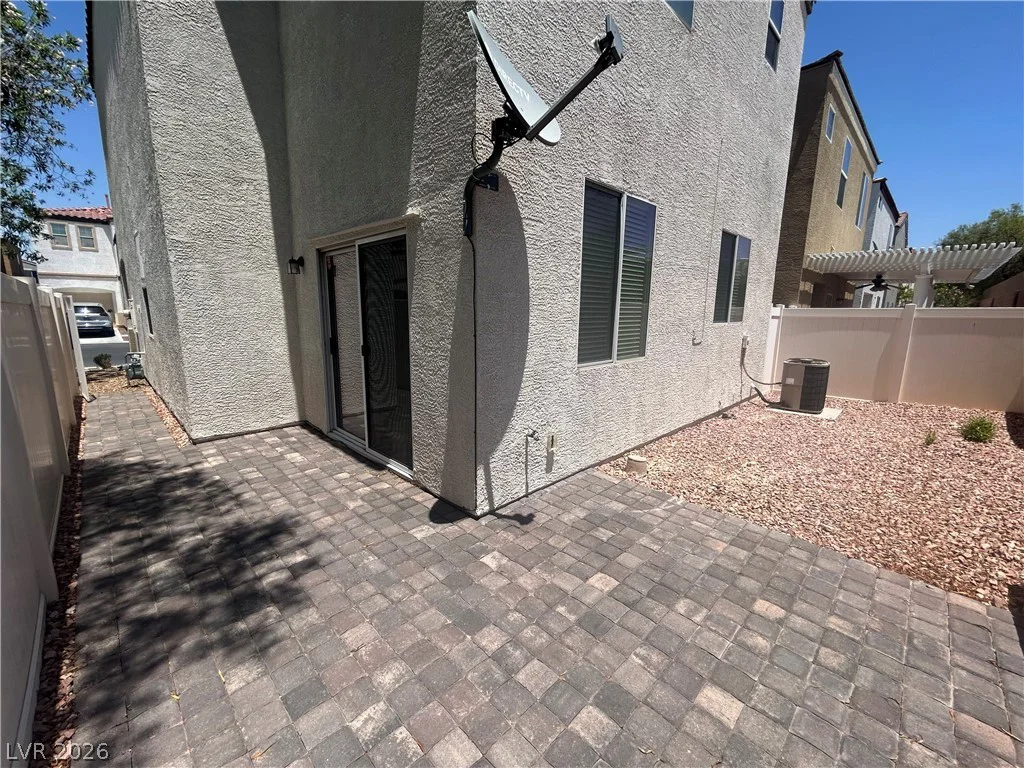 7683 Hampton Park, Las Vegas, NV 89113