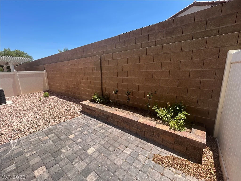 7683 Hampton Park, Las Vegas, NV 89113