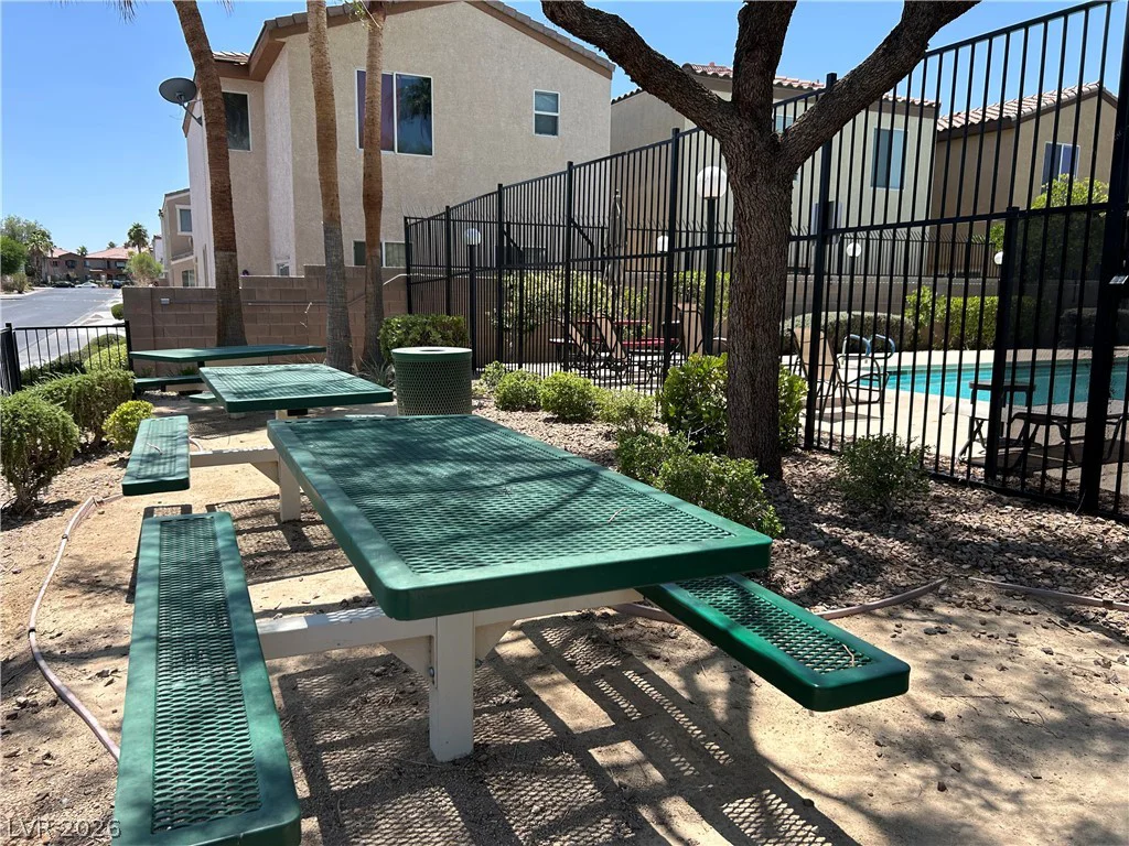 7683 Hampton Park, Las Vegas, NV 89113