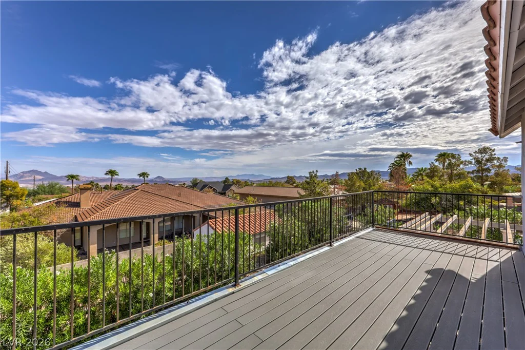 100 Kimberly, Henderson, NV 89015