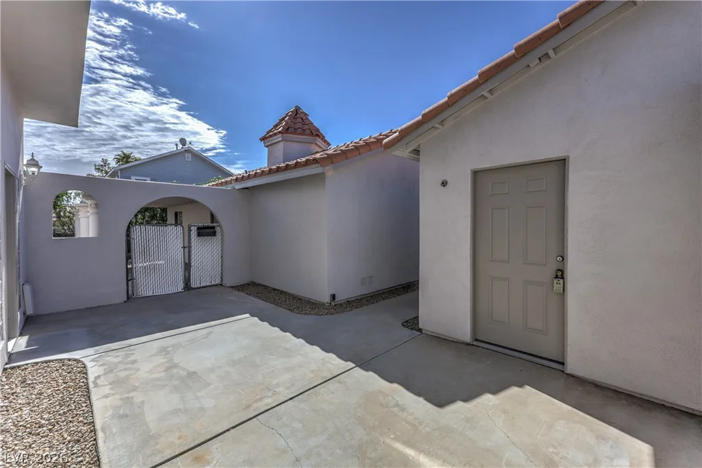 100 Kimberly, Henderson, NV 89015