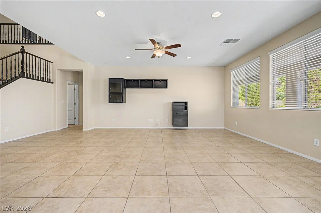 10104 Amana Oaks, Las Vegas, NV 89166