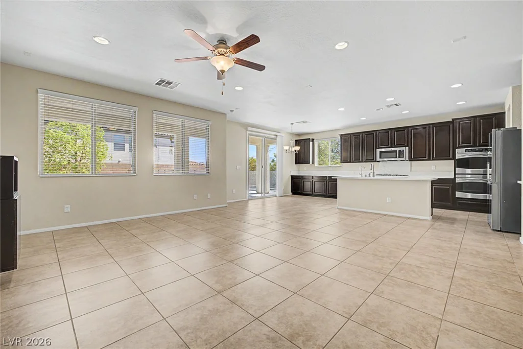 10104 Amana Oaks, Las Vegas, NV 89166