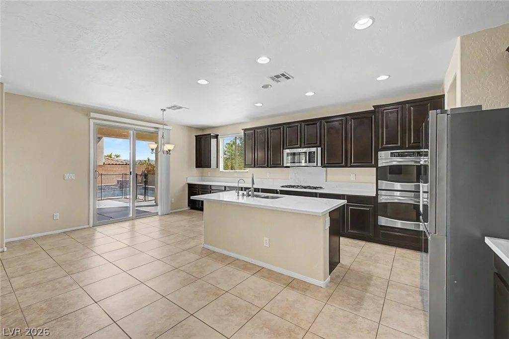 10104 Amana Oaks, Las Vegas, NV 89166