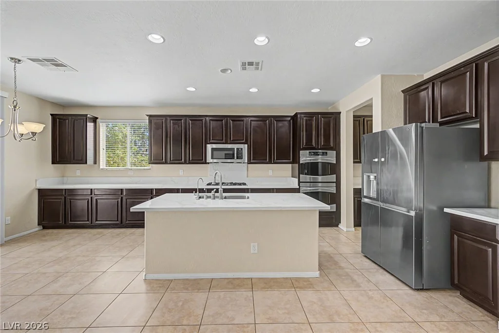 10104 Amana Oaks, Las Vegas, NV 89166