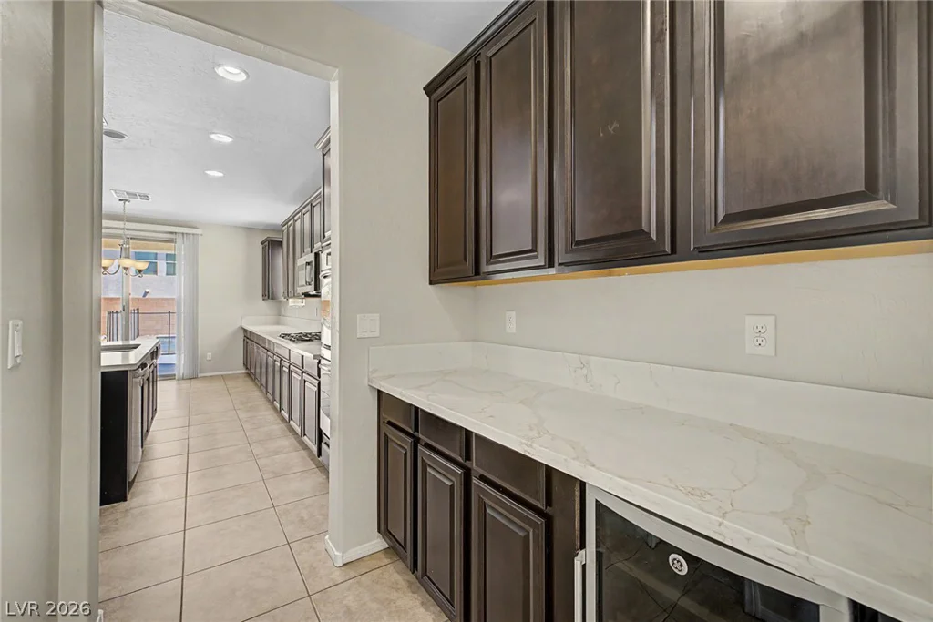 10104 Amana Oaks, Las Vegas, NV 89166