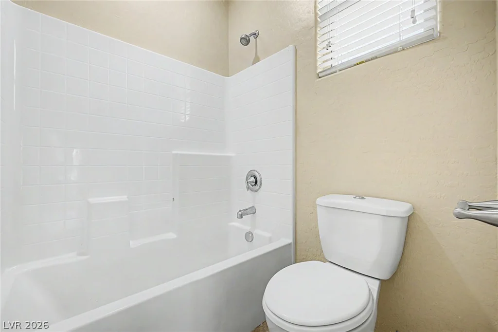 10104 Amana Oaks, Las Vegas, NV 89166