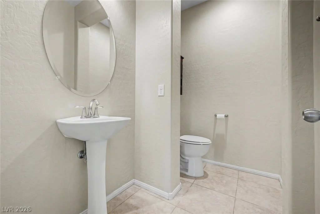10104 Amana Oaks, Las Vegas, NV 89166