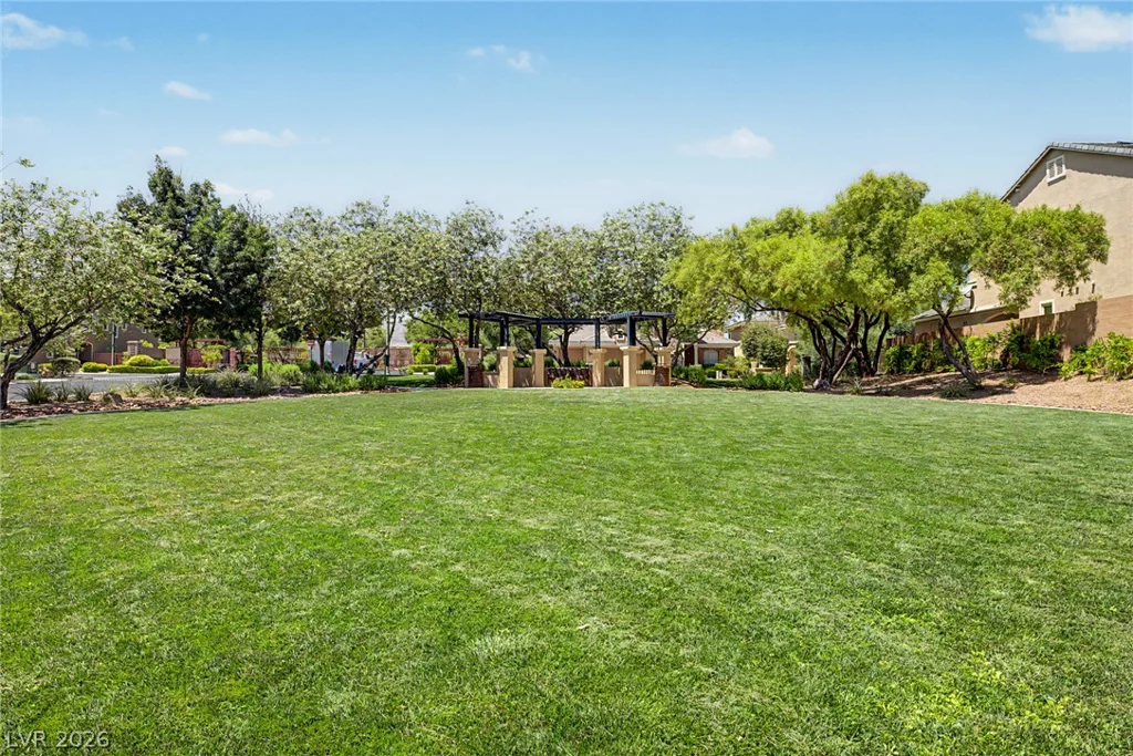 10104 Amana Oaks, Las Vegas, NV 89166