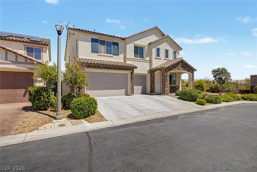 10104 Amana Oaks, Las Vegas, NV 89166
