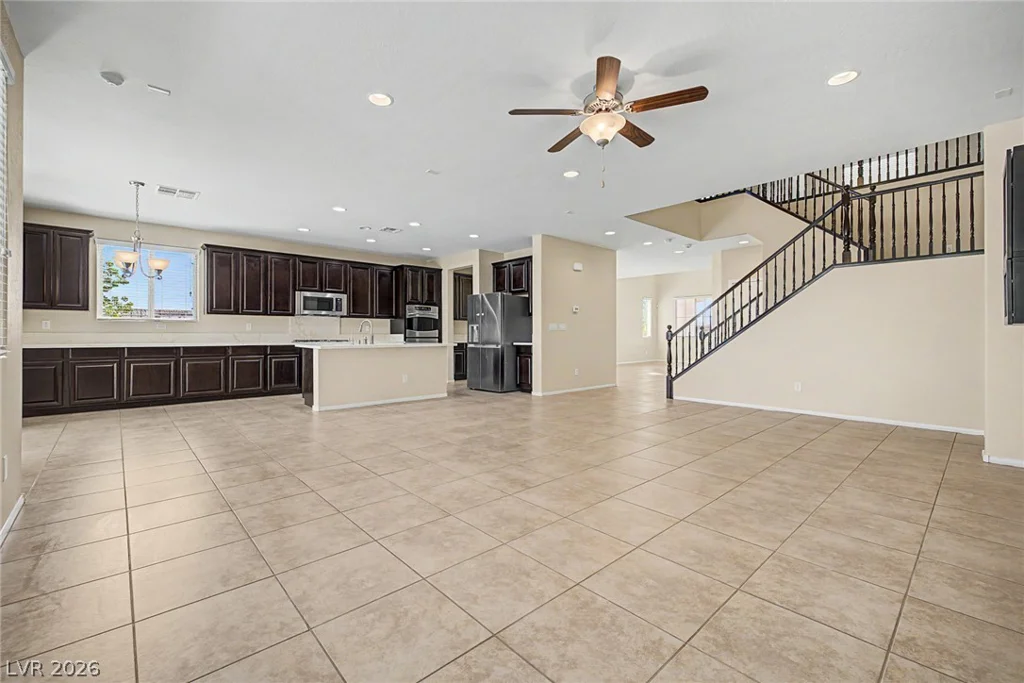 10104 Amana Oaks, Las Vegas, NV 89166