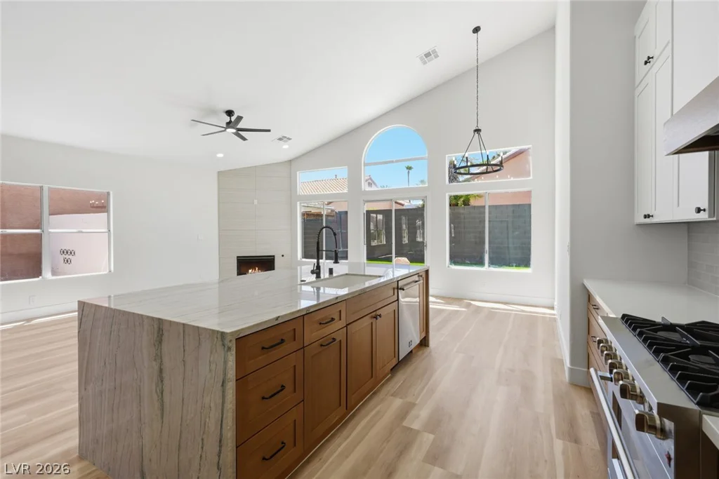 315 Modesto, Henderson, NV 89014