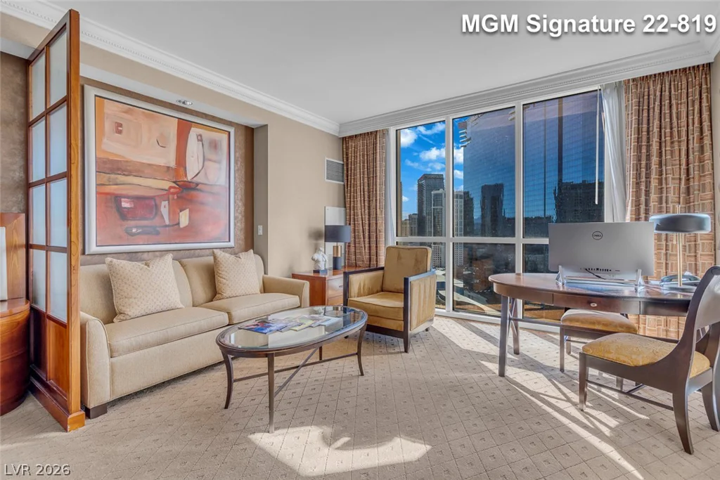 125 Harmon, Las Vegas, NV 89109