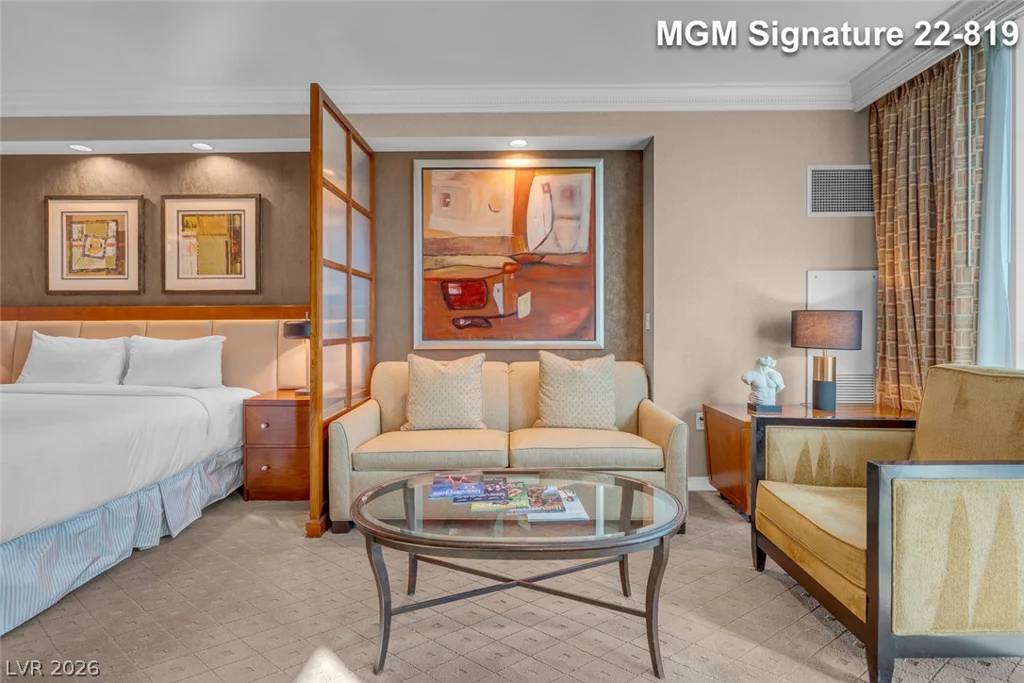 125 Harmon, Las Vegas, NV 89109