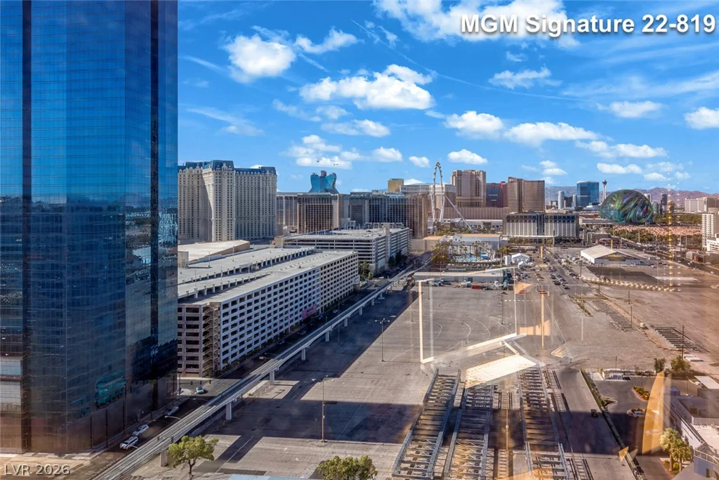 125 Harmon, Las Vegas, NV 89109