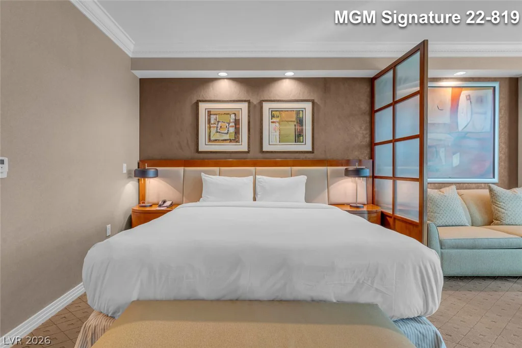 125 Harmon, Las Vegas, NV 89109