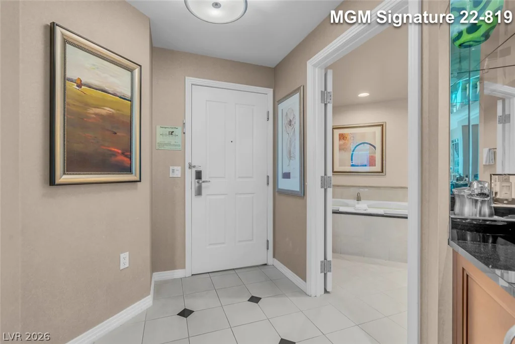 125 Harmon, Las Vegas, NV 89109