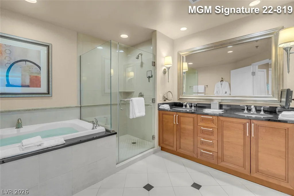 125 Harmon, Las Vegas, NV 89109