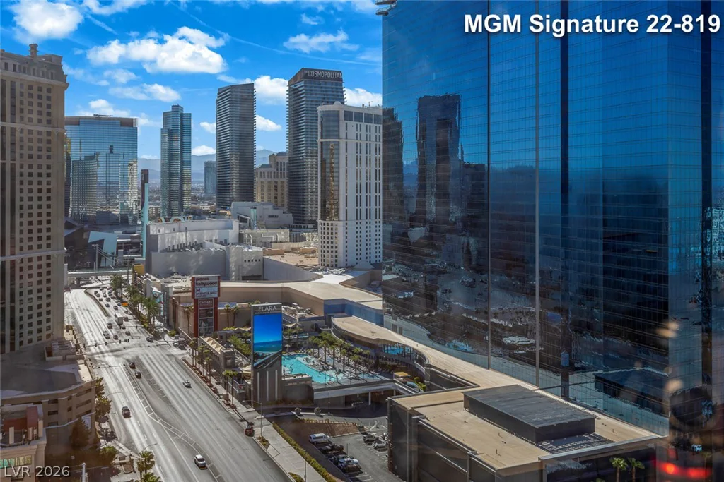 125 Harmon, Las Vegas, NV 89109