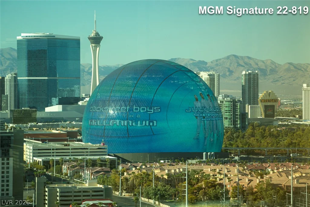 125 Harmon, Las Vegas, NV 89109