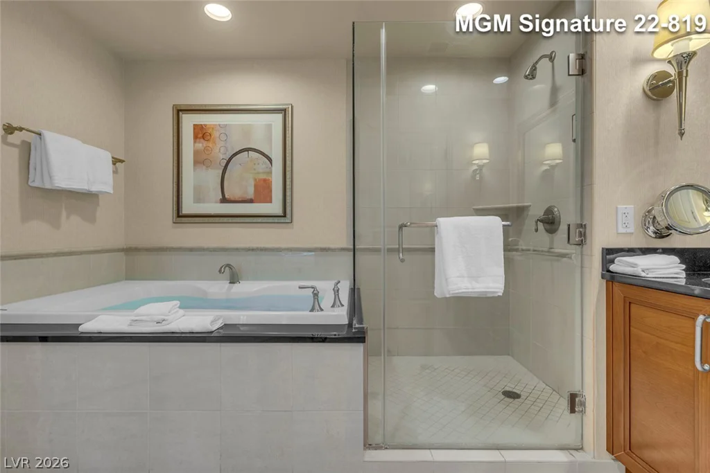 125 Harmon, Las Vegas, NV 89109