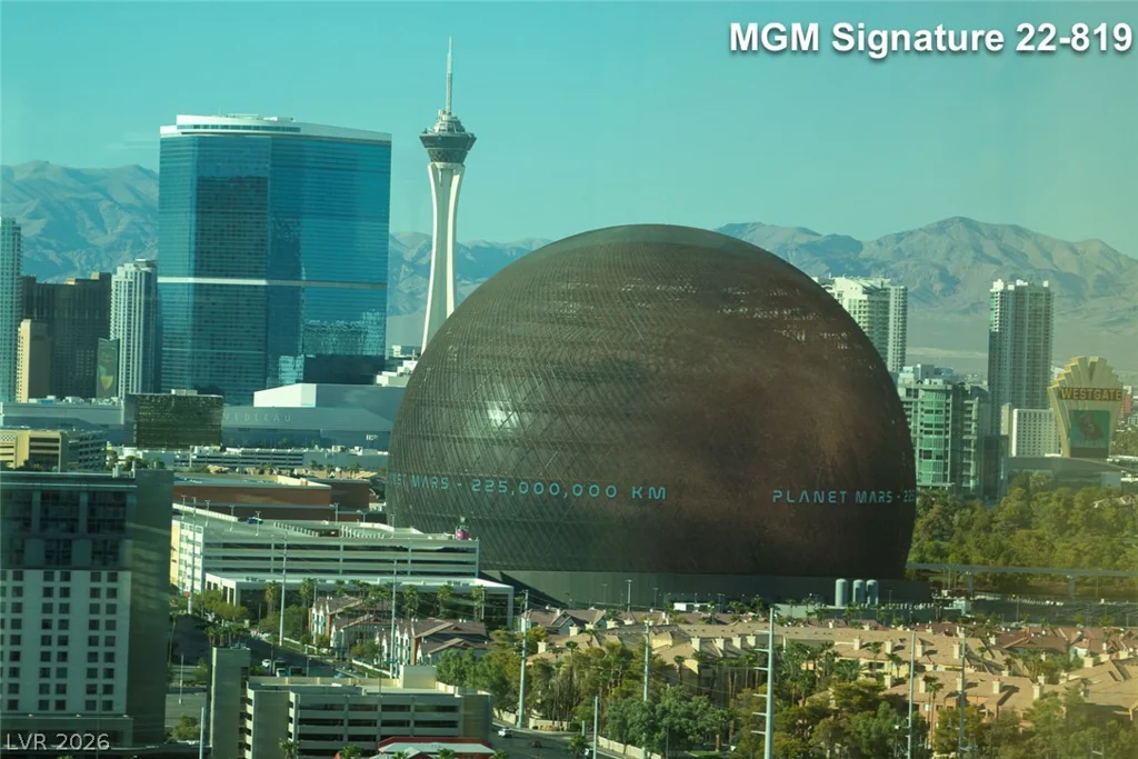 125 Harmon, Las Vegas, NV 89109