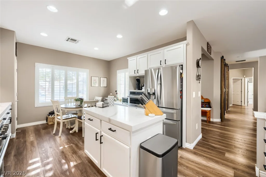 7356 Petrel, North Las Vegas, NV 89084