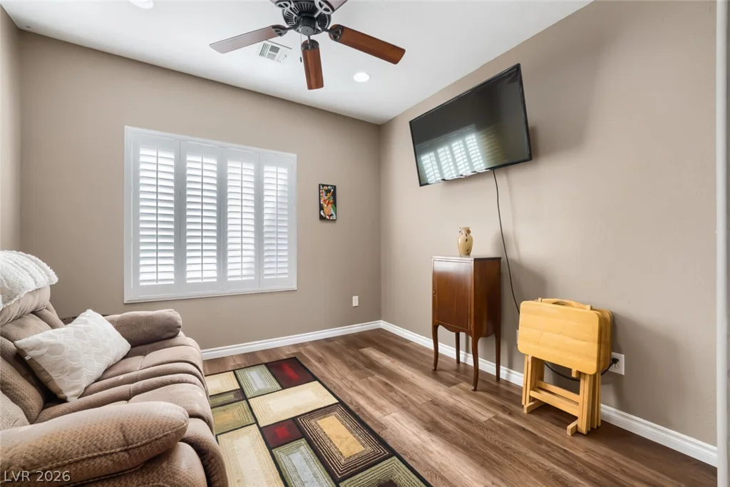 7356 Petrel, North Las Vegas, NV 89084