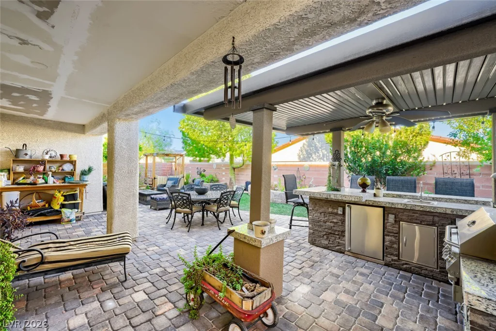 7356 Petrel, North Las Vegas, NV 89084