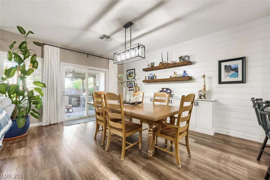 7356 Petrel, North Las Vegas, NV 89084