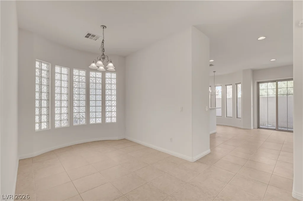 9240 Worsley Park, Las Vegas, NV 89145