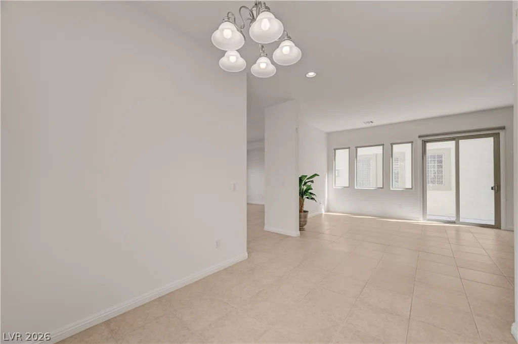9240 Worsley Park, Las Vegas, NV 89145