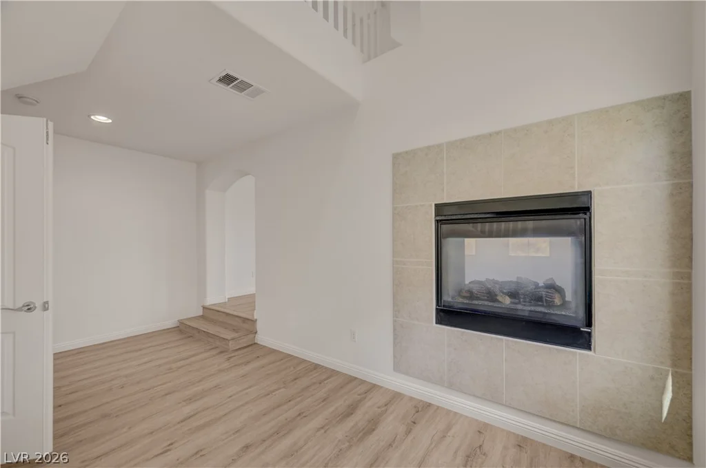 9240 Worsley Park, Las Vegas, NV 89145